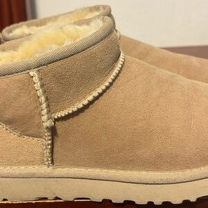 Ultra Mini Uggs Womens 6